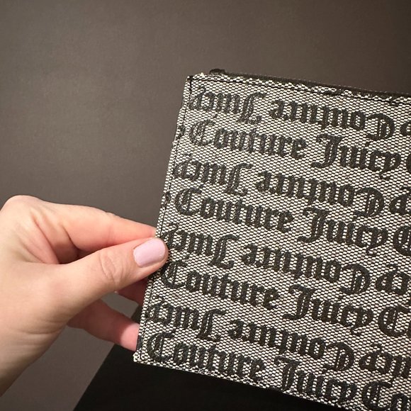 Juicy Couture Shout It Out Wristlet - Picture 8 of 11